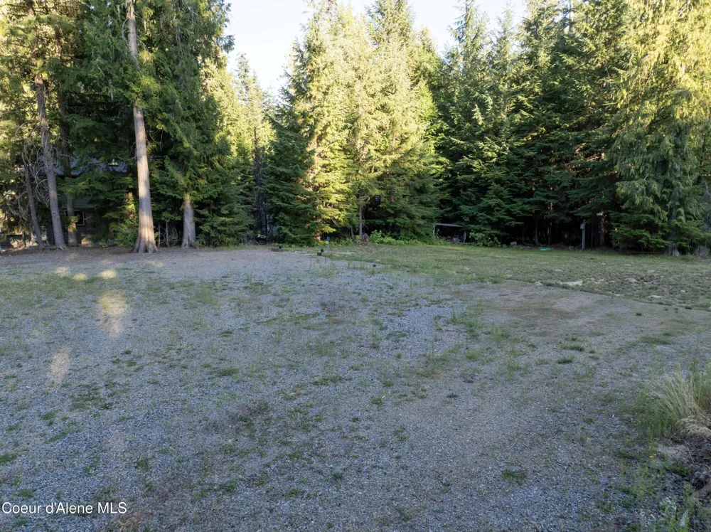 467 Arnold Drive Coolin, ID 83821