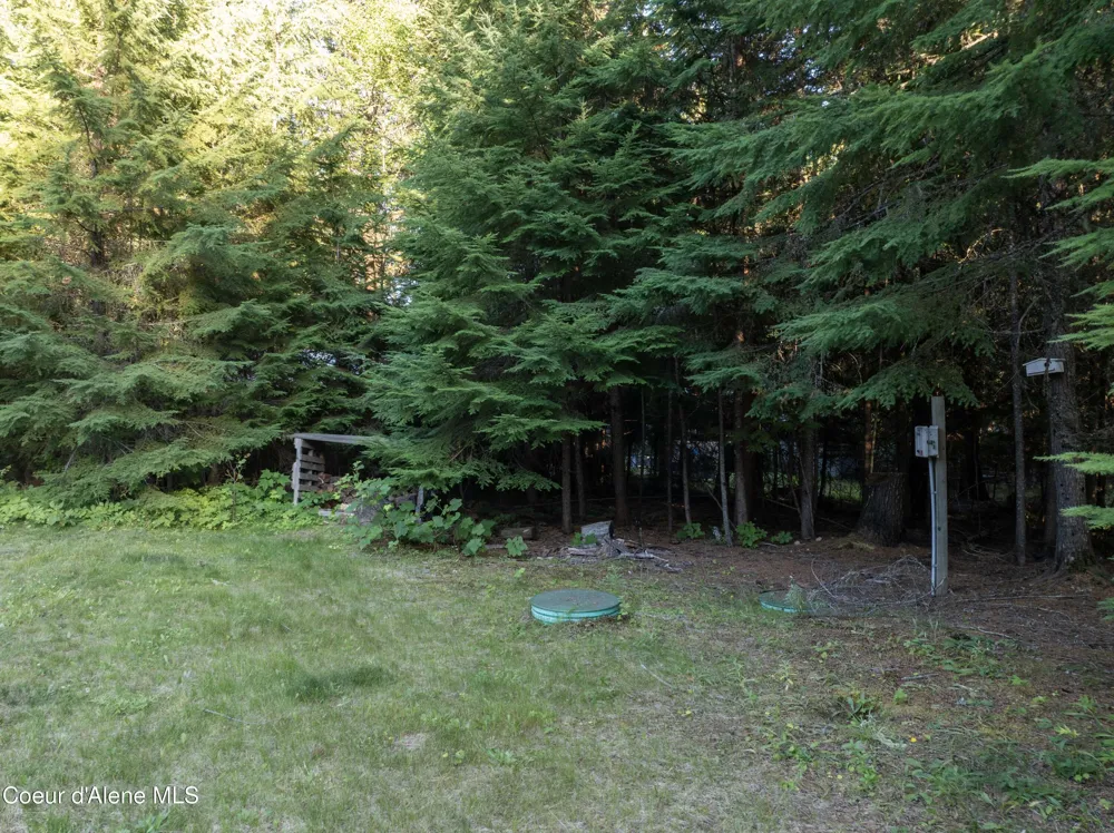 467 Arnold Drive Coolin, ID 83821