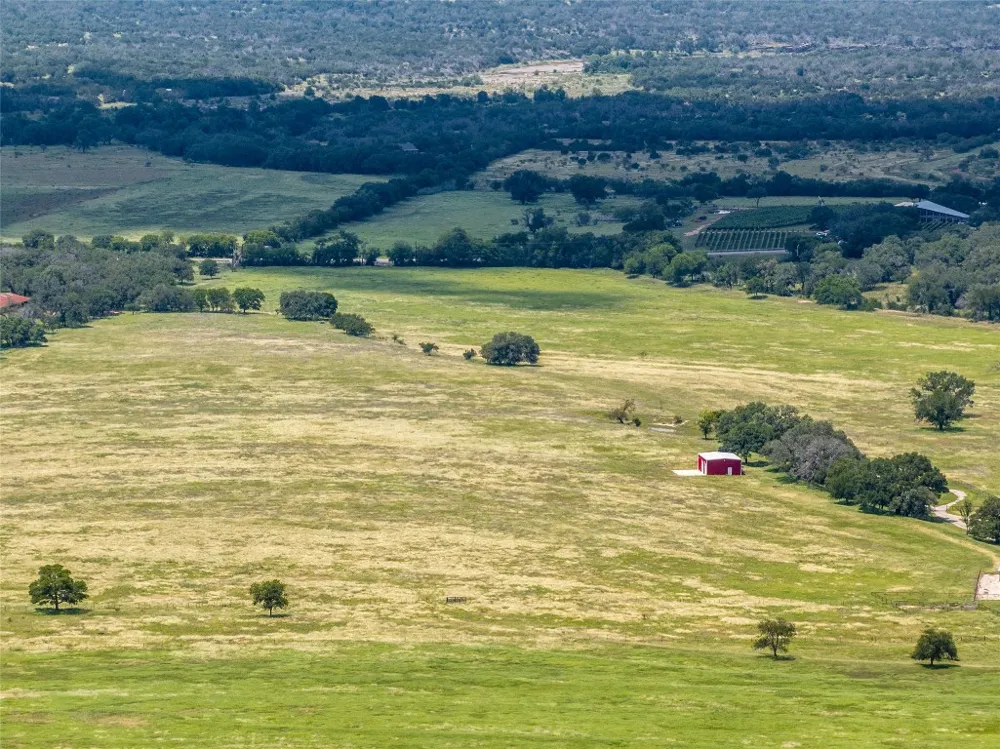 302 Hye Albert Road Hye, TX 78635
