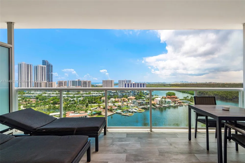 400 Sunny Isles Blvd #1819 ONE LEVEL Sunny Isles Beach, FL 33160
