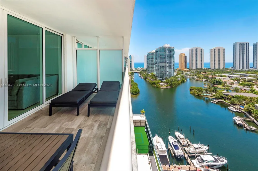 400 Sunny Isles Blvd #1819 ONE LEVEL Sunny Isles Beach, FL 33160