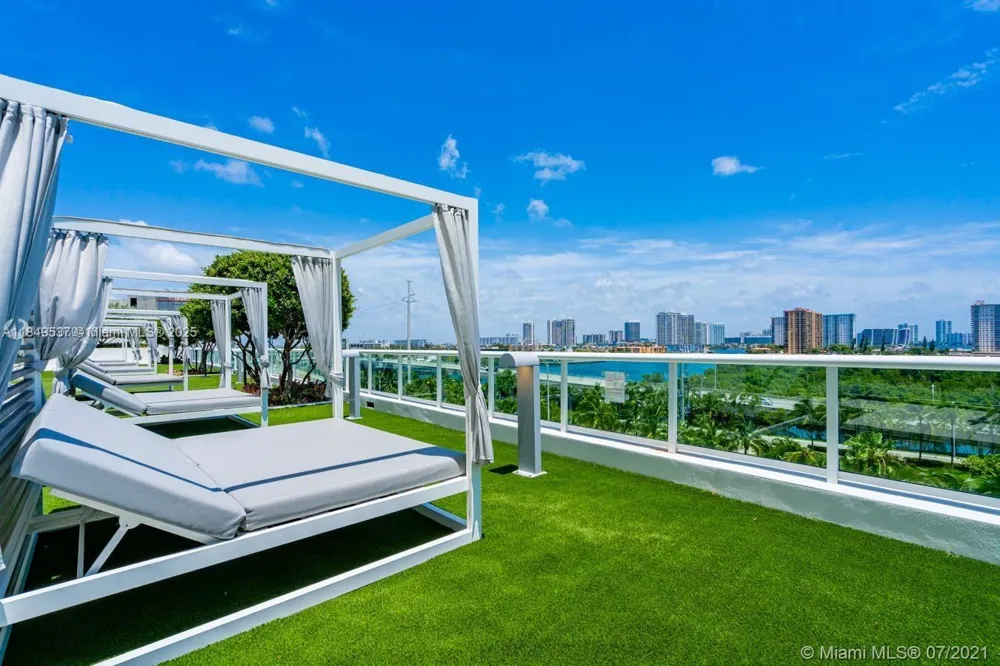 400 Sunny Isles Blvd #1819 ONE LEVEL Sunny Isles Beach, FL 33160