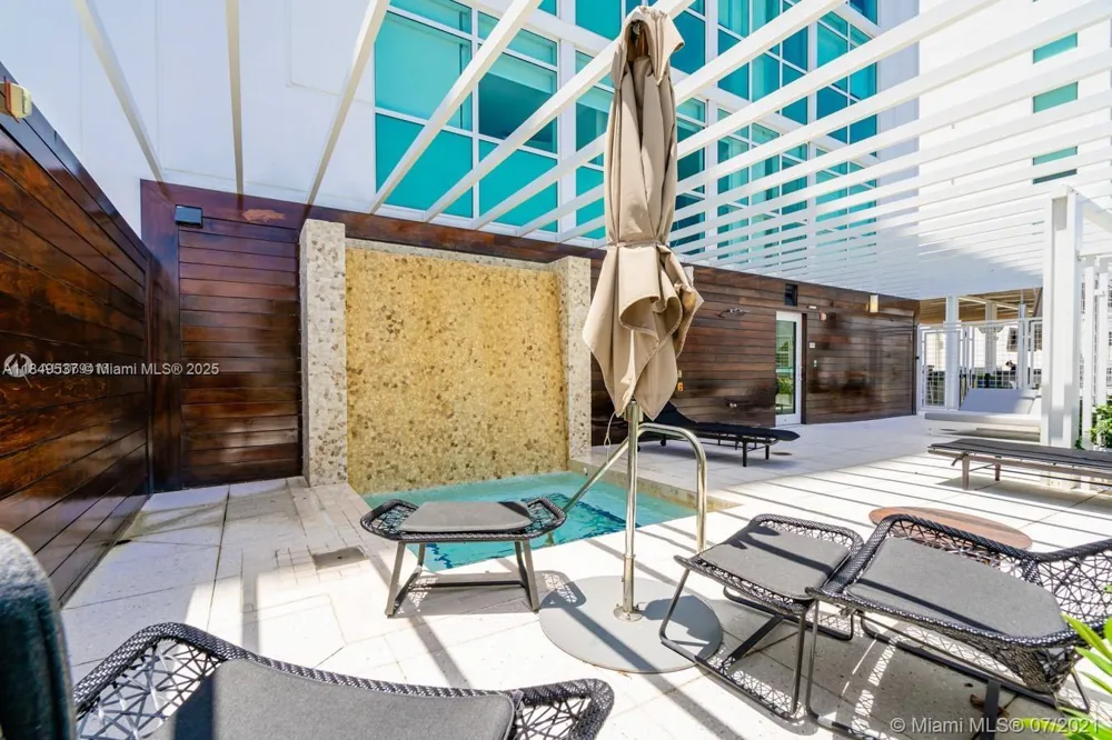 400 Sunny Isles Blvd #1819 ONE LEVEL Sunny Isles Beach, FL 33160