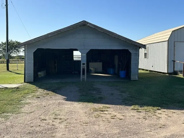 20642 FM 901 Gordonville, TX 76245