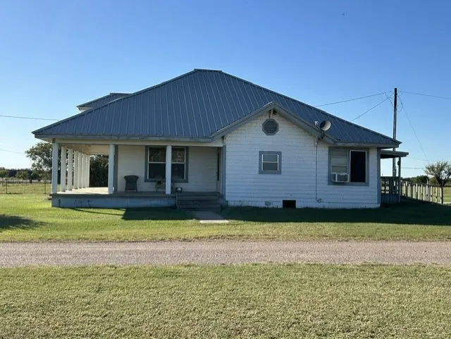 20642 FM 901 Gordonville, TX 76245