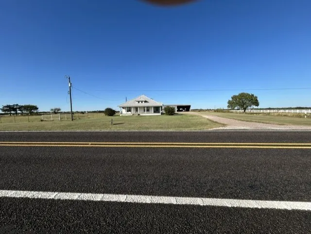20642 FM 901 Gordonville, TX 76245