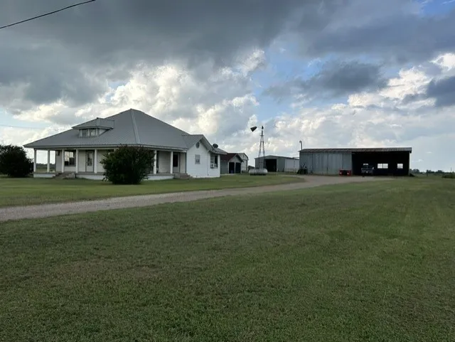 20642 FM 901 Gordonville, TX 76245