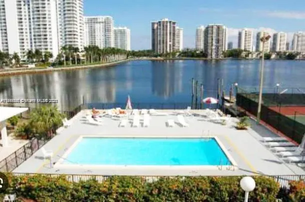 2750 NE 183rd St #1404 Aventura, FL 33160