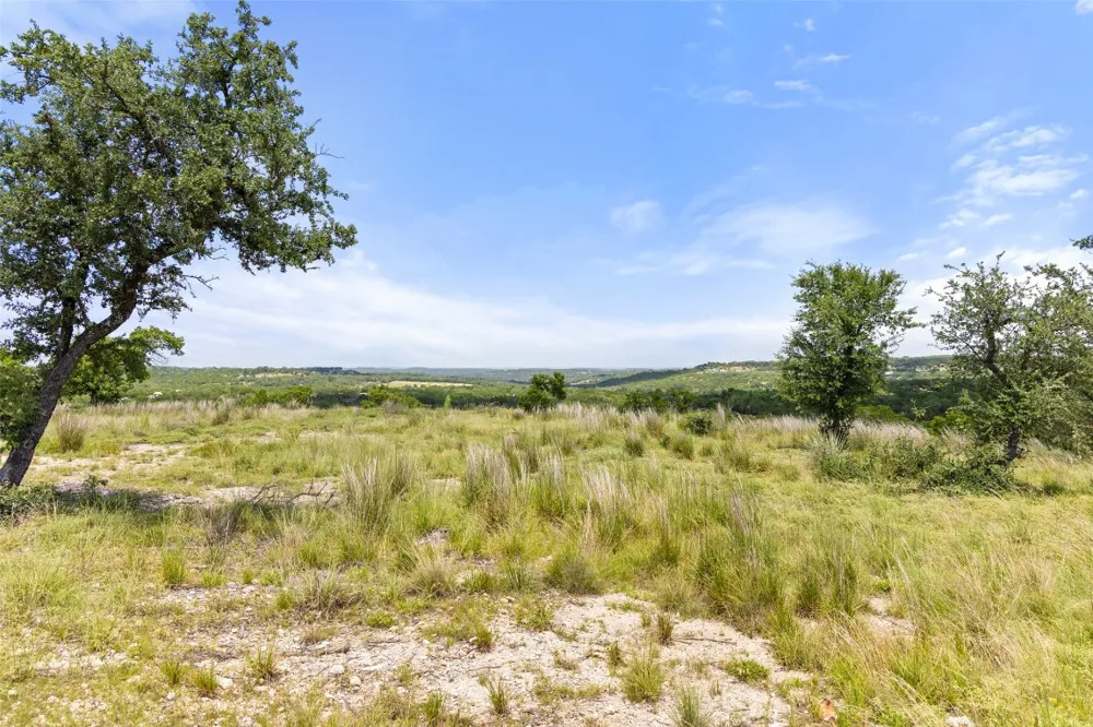 162 Legacy Hills Johnson City, TX 78636
