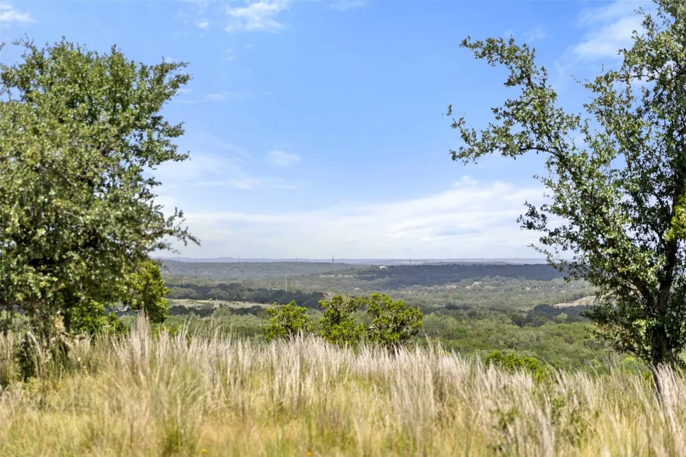 162 Legacy Hills Johnson City, TX 78636