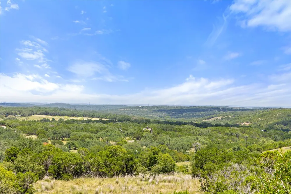 162 Legacy Hills Johnson City, TX 78636
