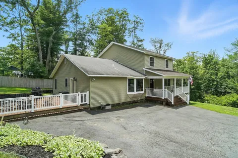 37 Sycamore Trail