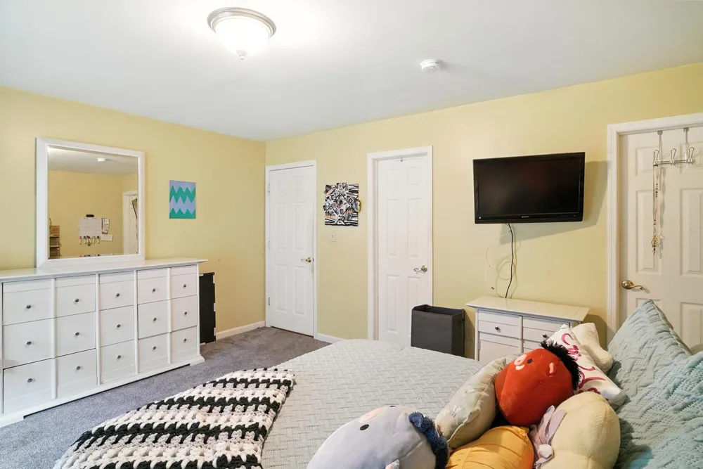 37 Sycamore Trail Wurtsboro, NY 12790