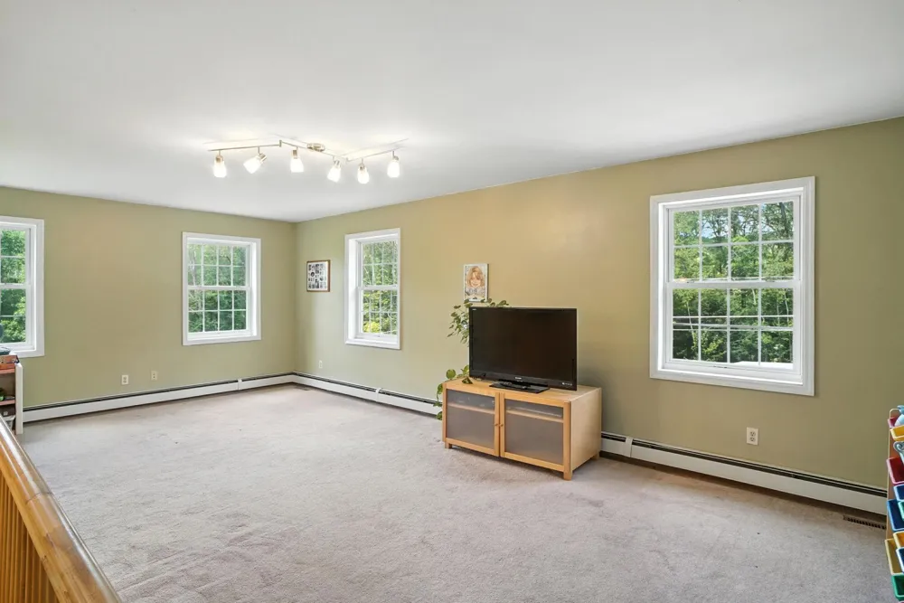 37 Sycamore Trail Wurtsboro, NY 12790