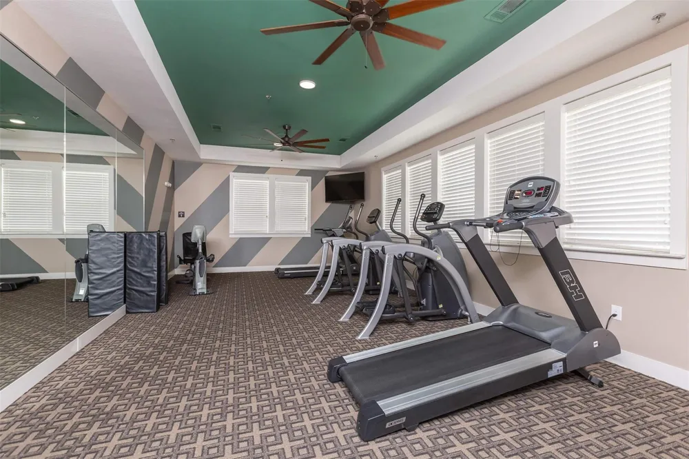 13101 Avondale Farms Rd Road #15 Fort Worth, TX 76052
