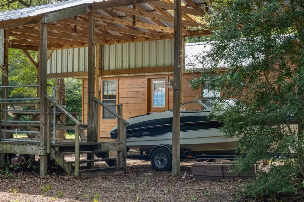 17756 County Road 473 Somerville, TX 77879