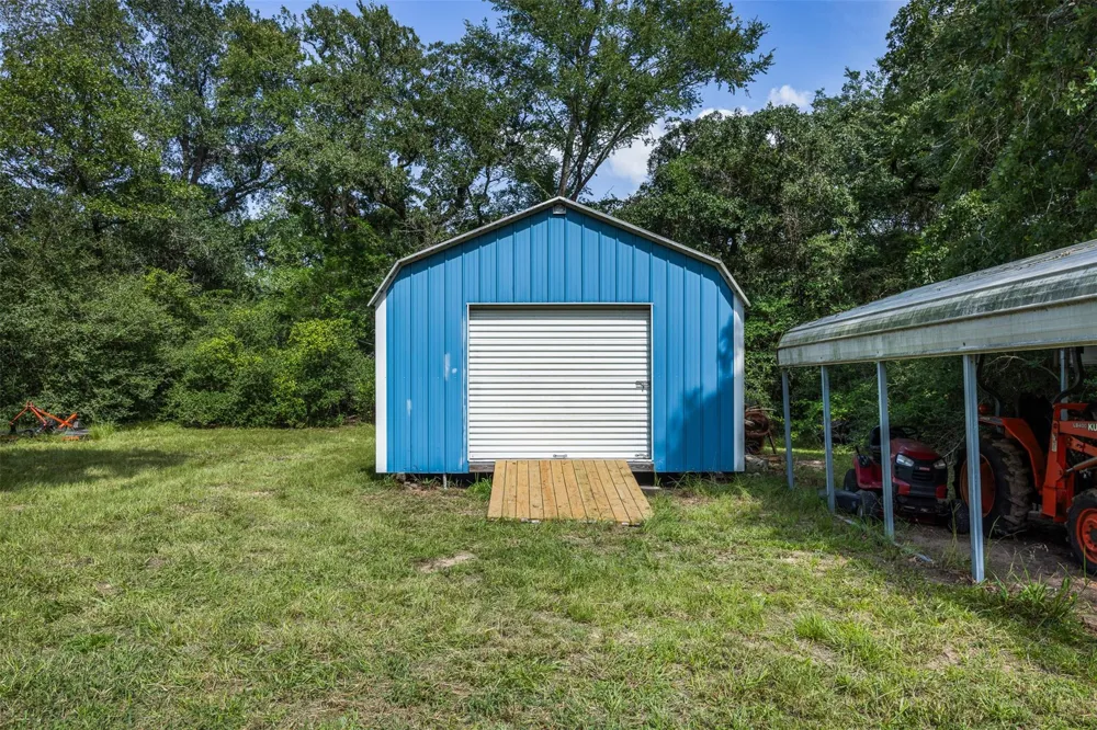 17756 County Road 473 Somerville, TX 77879