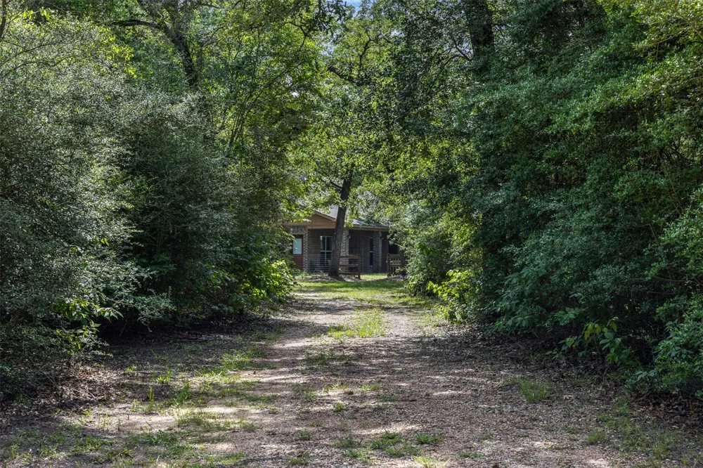 17756 County Road 473 Somerville, TX 77879