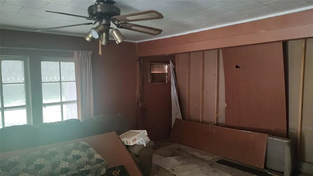 465 S 14th Street Silsbee, TX 77656