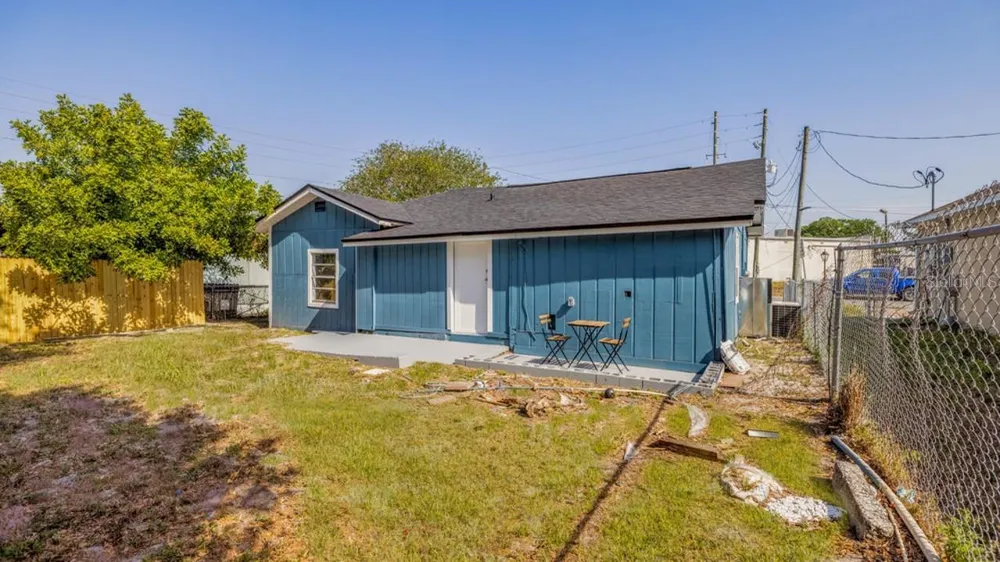 7508 CAROLYN AVENUE Orlando, FL 32807