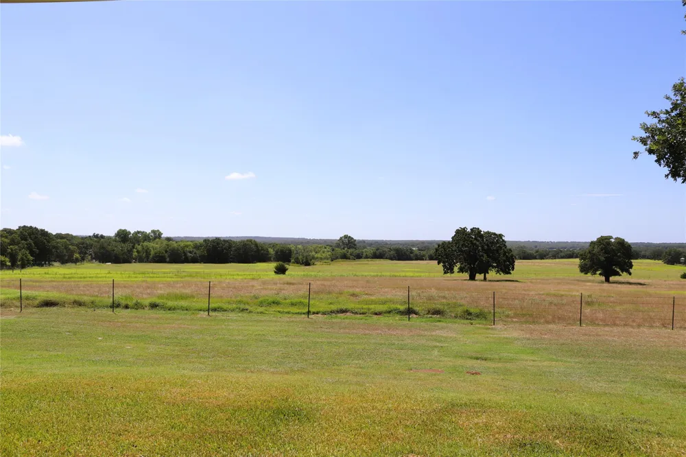 2642 Huddleston Sunset, TX 76270