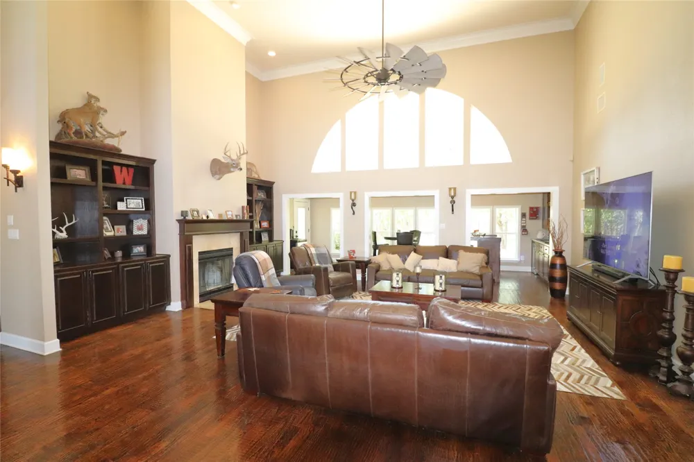 2642 Huddleston Sunset, TX 76270