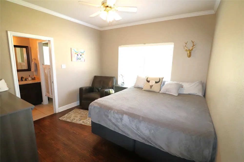 2642 Huddleston Sunset, TX 76270