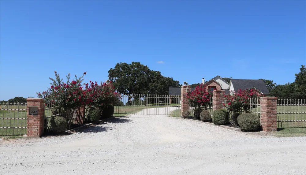 2642 Huddleston Sunset, TX 76270