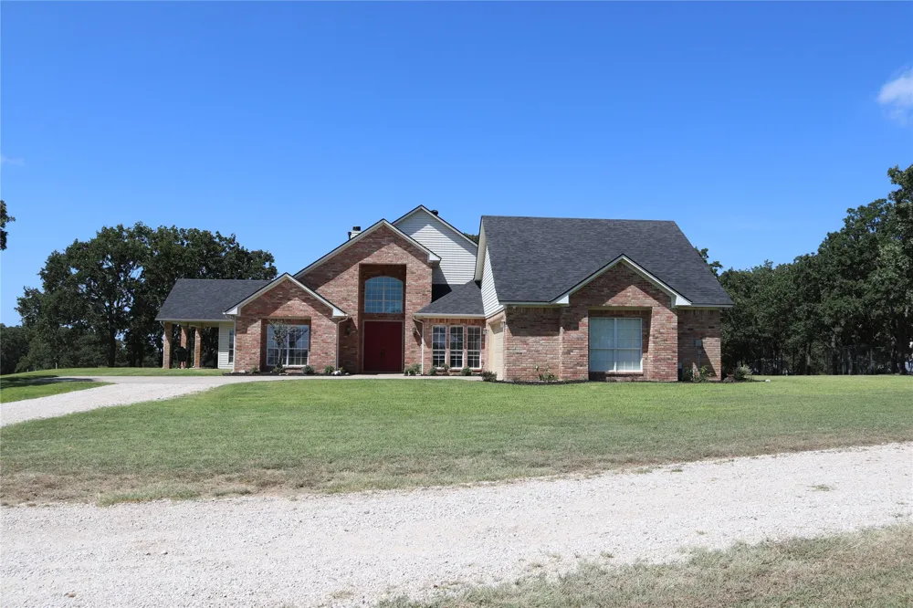 2642 Huddleston Sunset, TX 76270