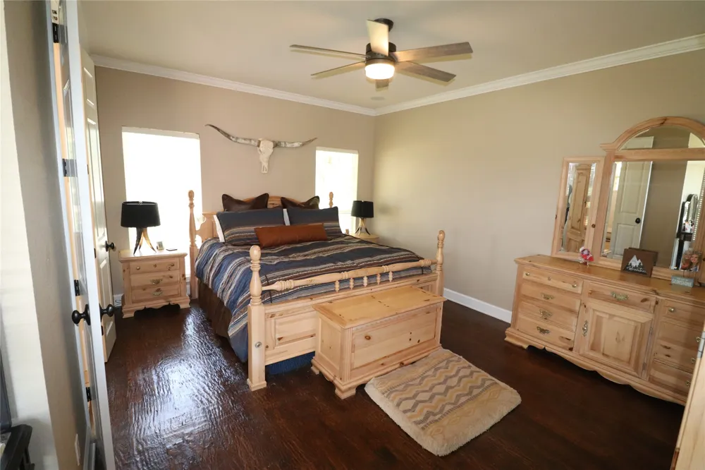 2642 Huddleston Sunset, TX 76270