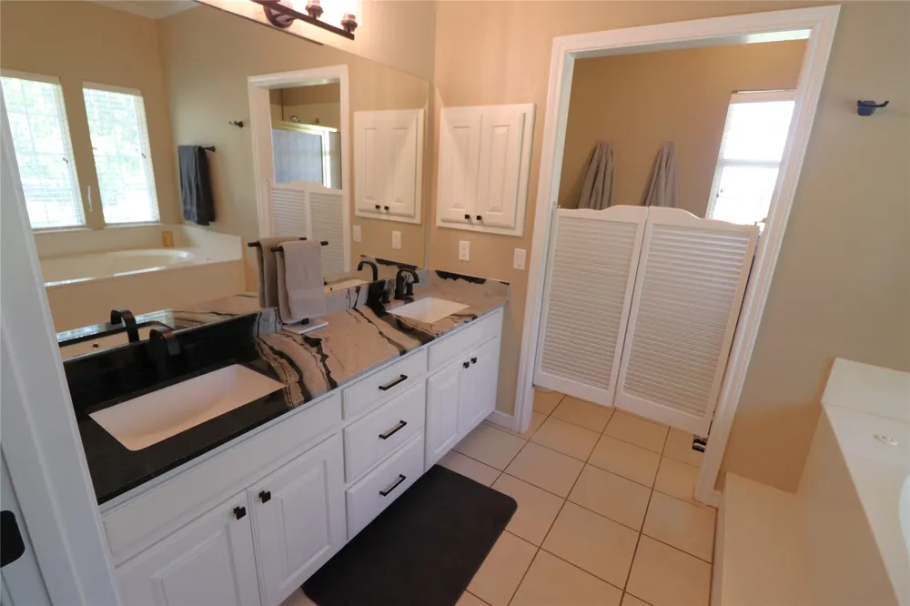 2642 Huddleston Sunset, TX 76270