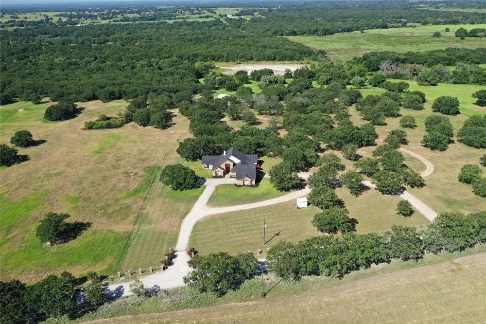 2642 Huddleston Sunset, TX 76270