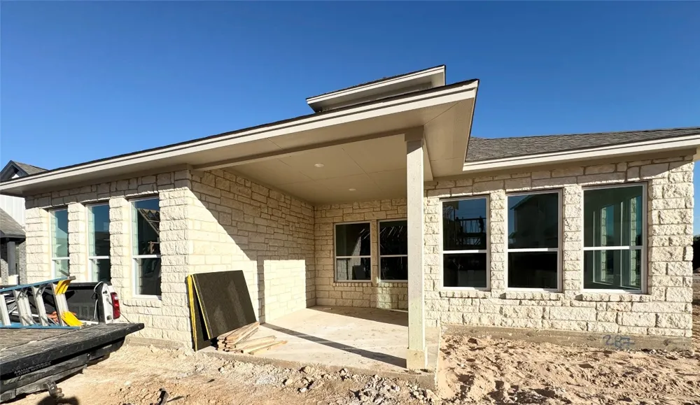 287 San Saba Drive Buda, TX 78610