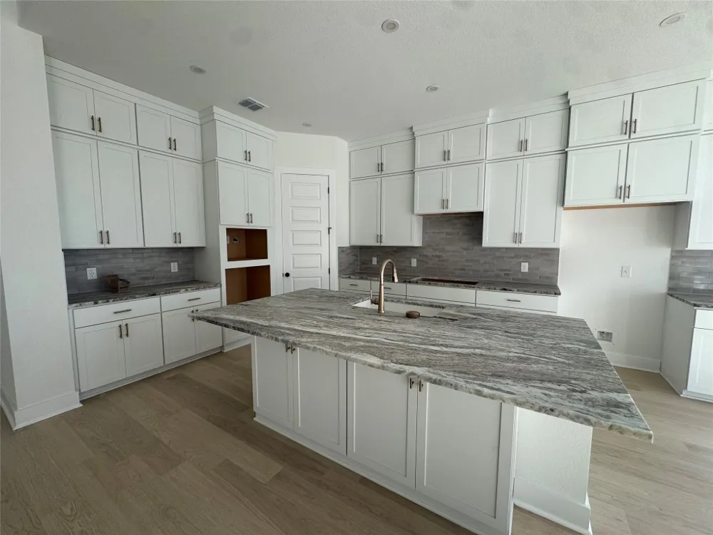 287 San Saba Drive Buda, TX 78610