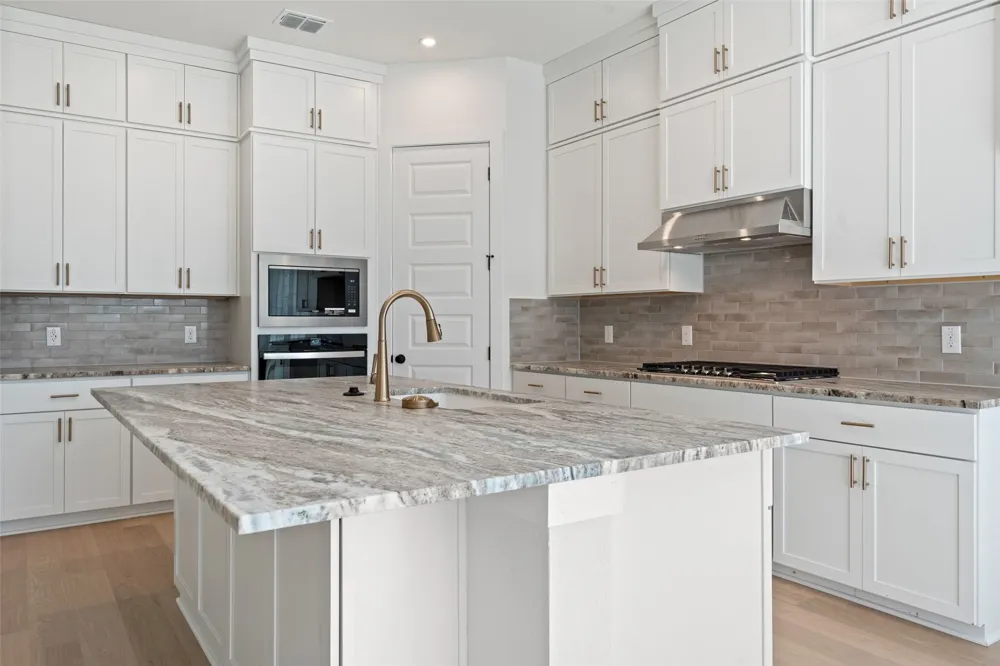 287 San Saba Drive Buda, TX 78610