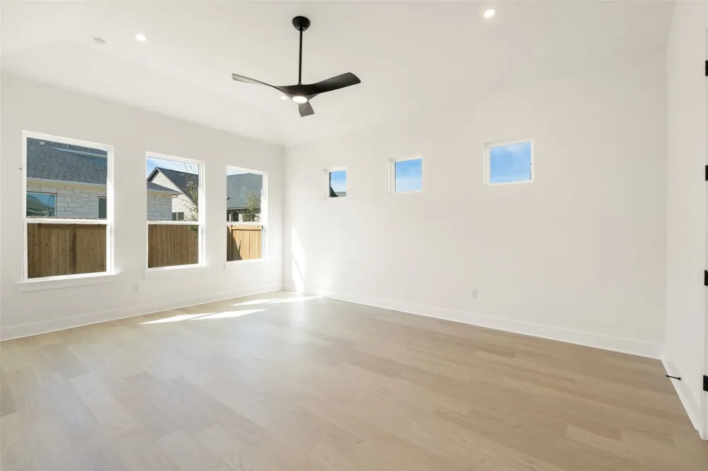 287 San Saba Drive Buda, TX 78610