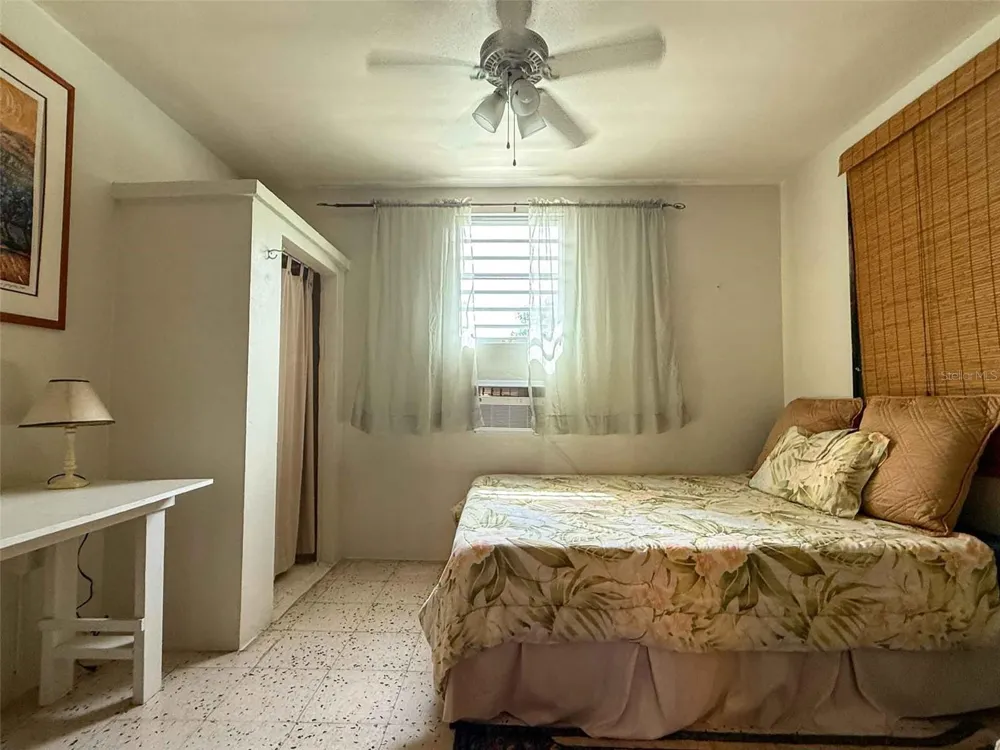 2.6 CARR 200 Vieques, PR 00765