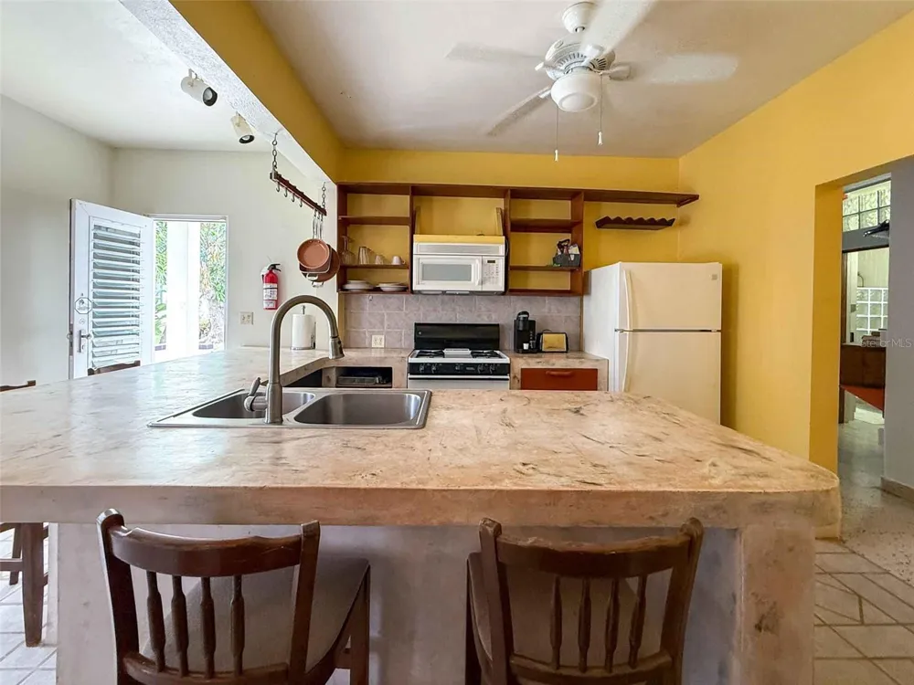 2.6 CARR 200 Vieques, PR 00765