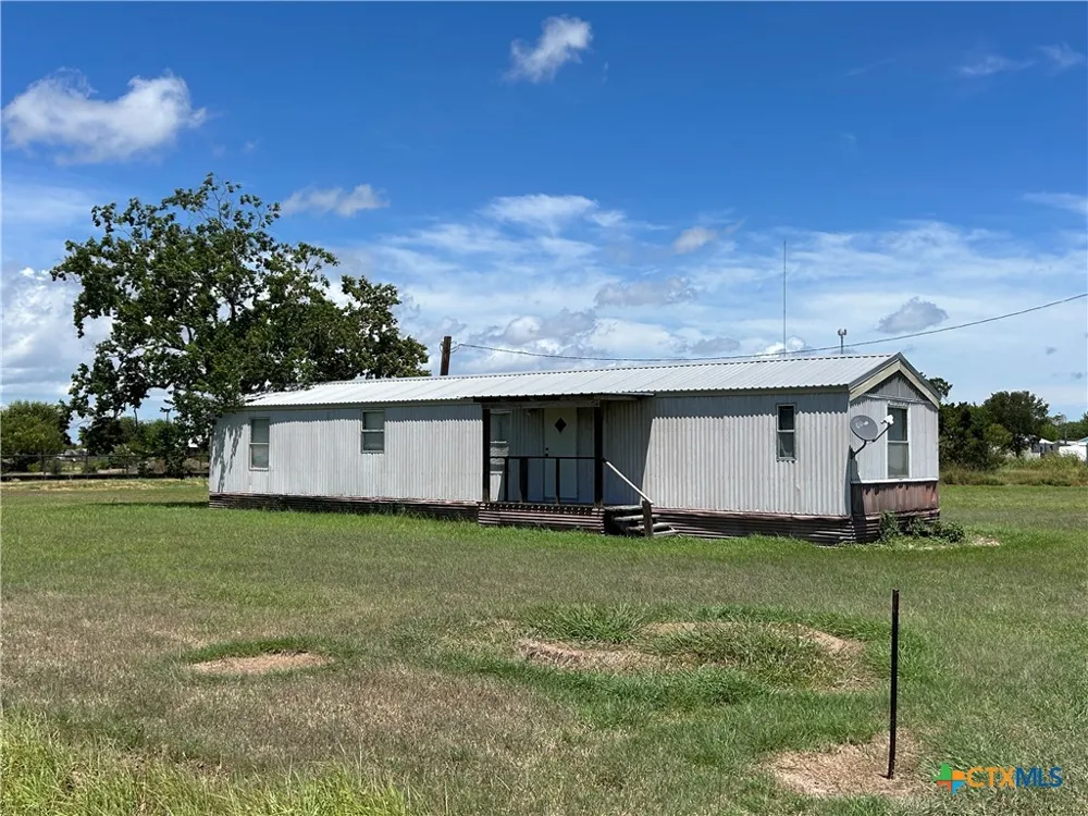 204 4th Street Seadrift, TX 77983
