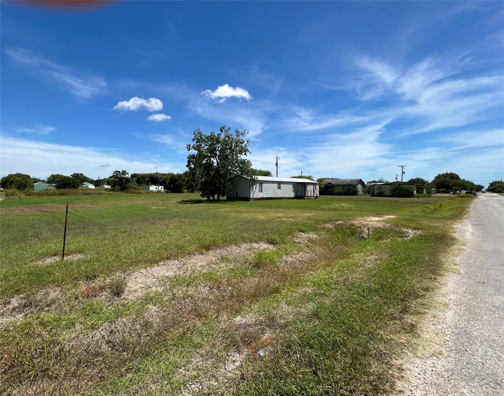 204 4th Street Seadrift, TX 77983