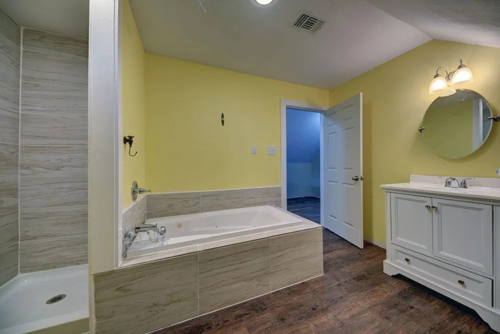 8740 Fm-2447 Chappell Hill, TX 77426