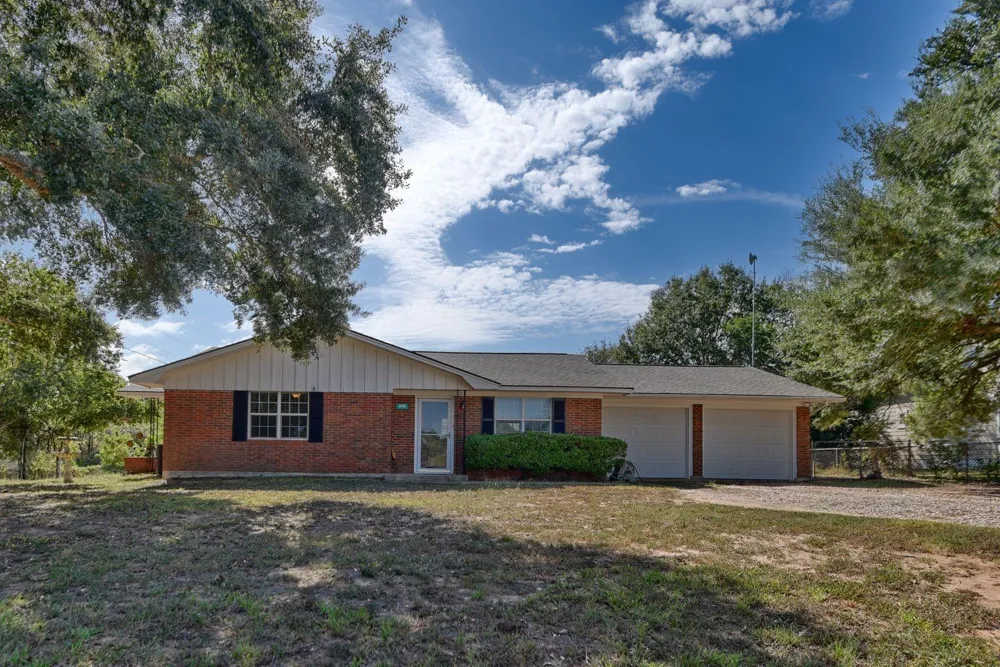 8740 Fm-2447 Chappell Hill, TX 77426