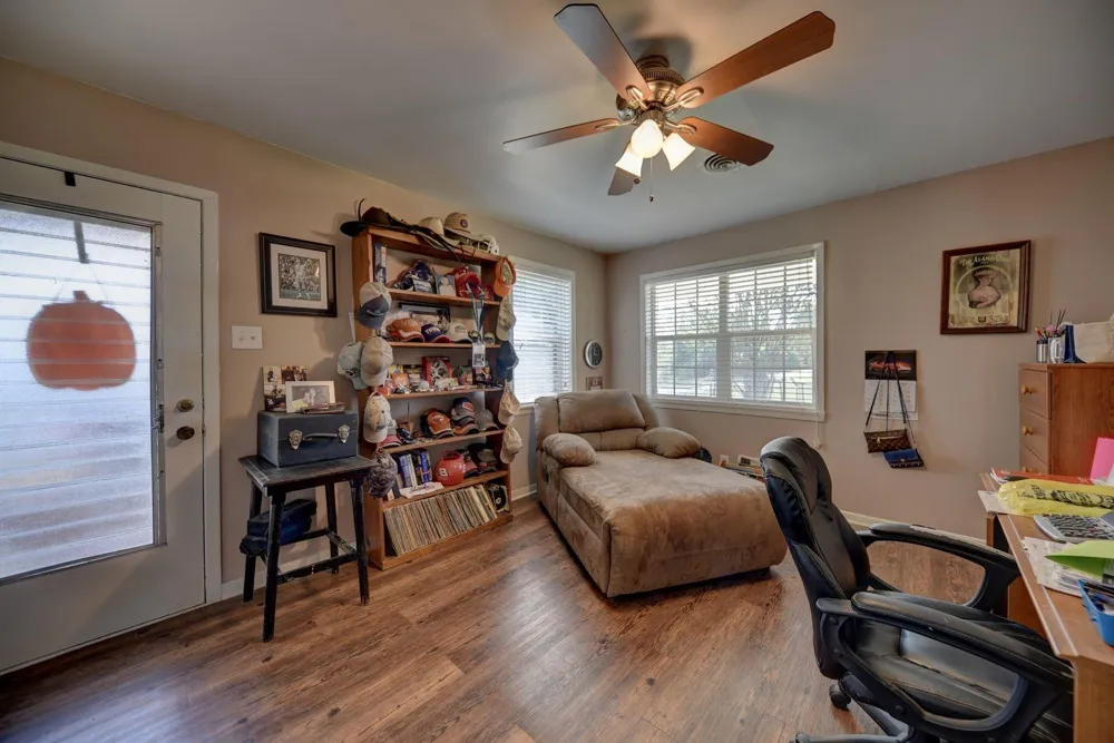 8740 Fm-2447 Chappell Hill, TX 77426