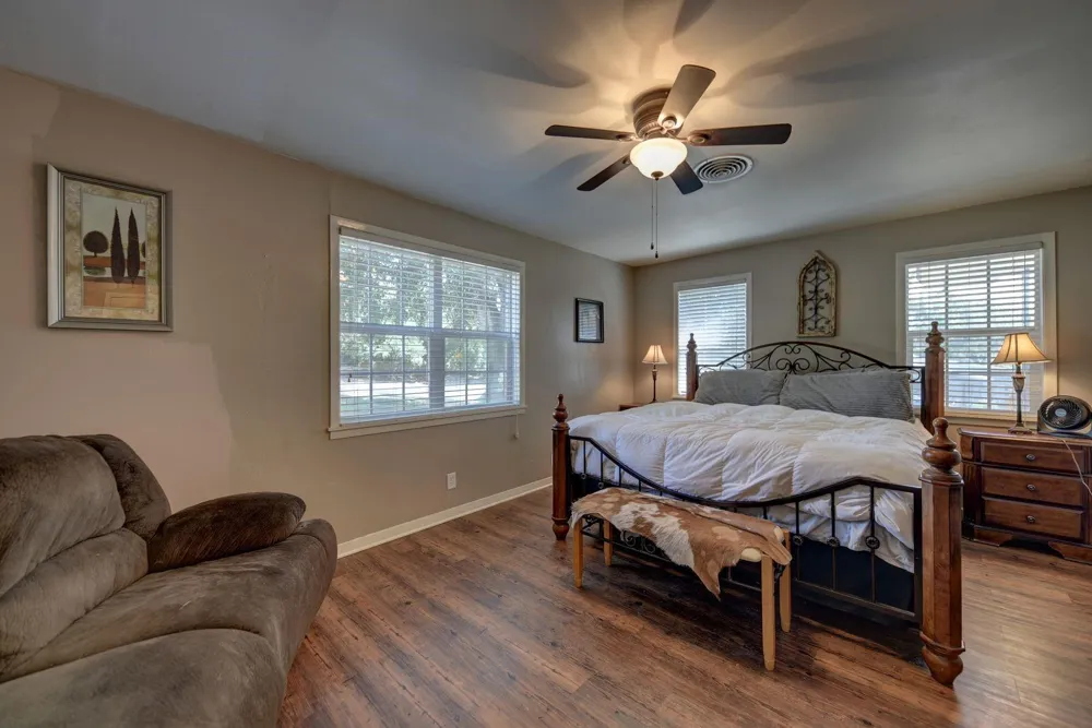 8740 Fm-2447 Chappell Hill, TX 77426