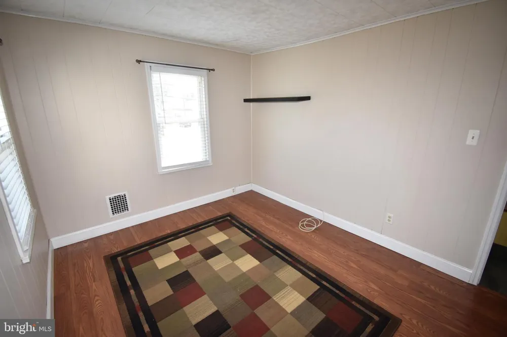 301 CONOVER STREET Burlington, NJ 08016