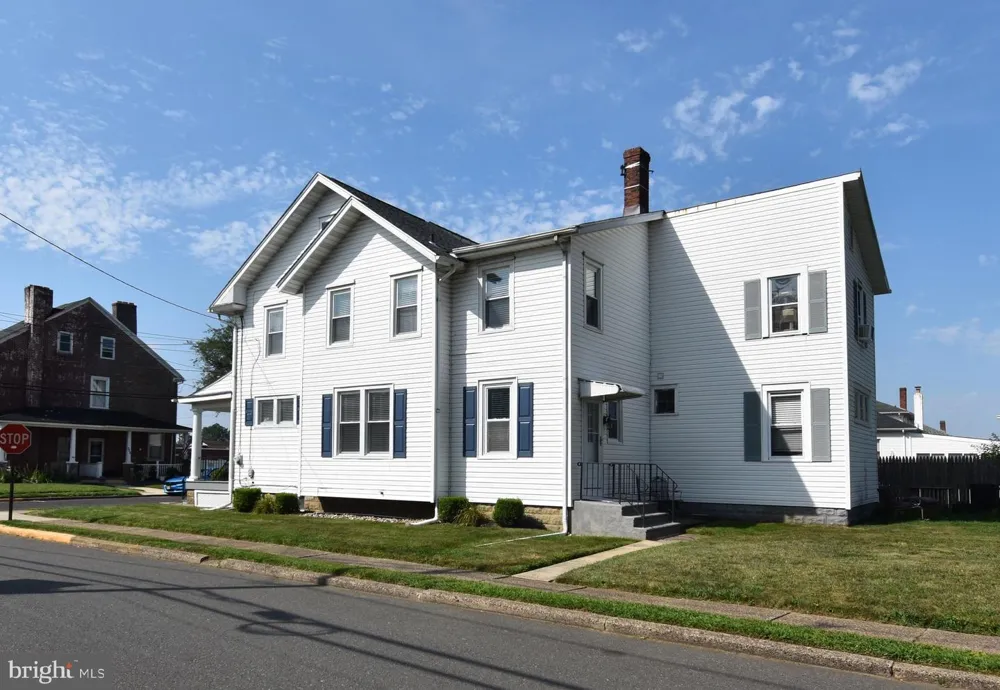 301 CONOVER STREET Burlington, NJ 08016