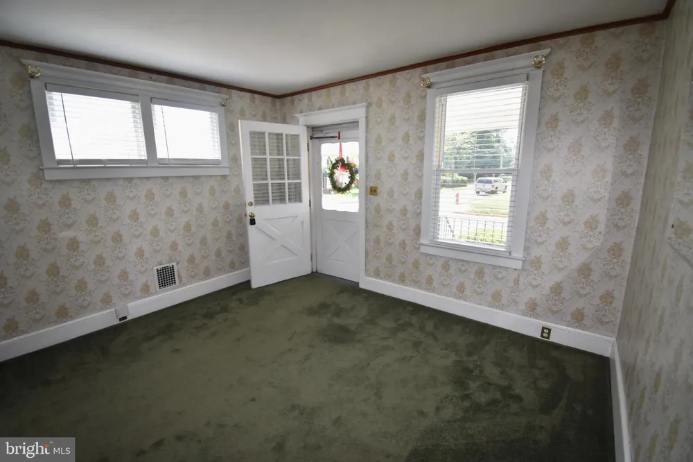301 CONOVER STREET Burlington, NJ 08016