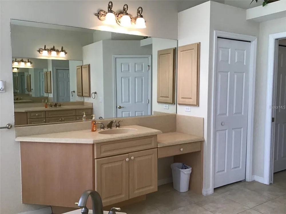 1292 W HILLSBOROUGH BOULEVARD North Port, FL 34288