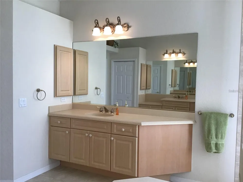 1292 W HILLSBOROUGH BOULEVARD North Port, FL 34288