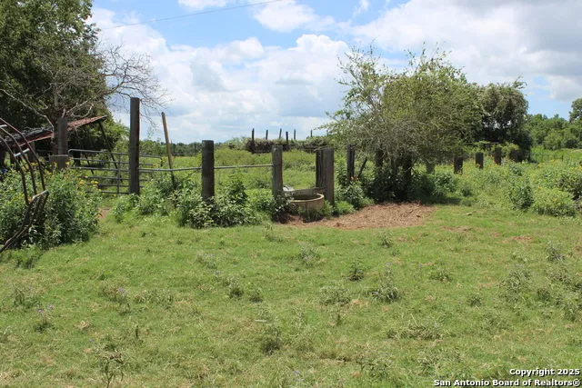0 County Rd 240 Waelder, TX 78632